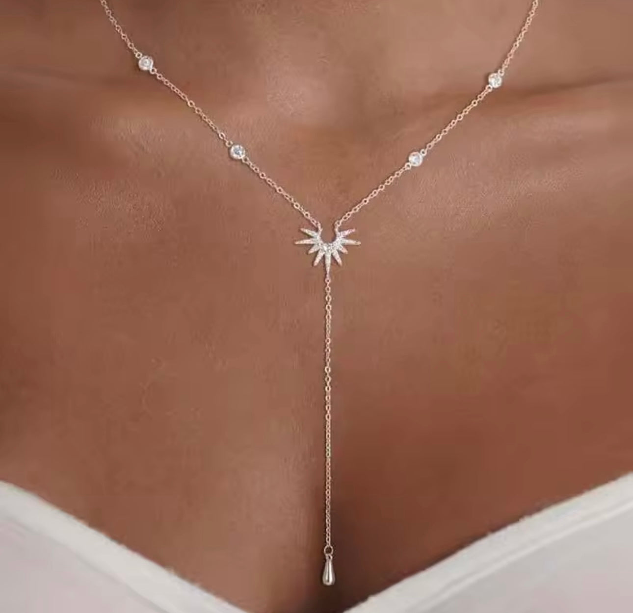 Vintage Gold Sun and Metal Water Drop Detail Chain Necklace