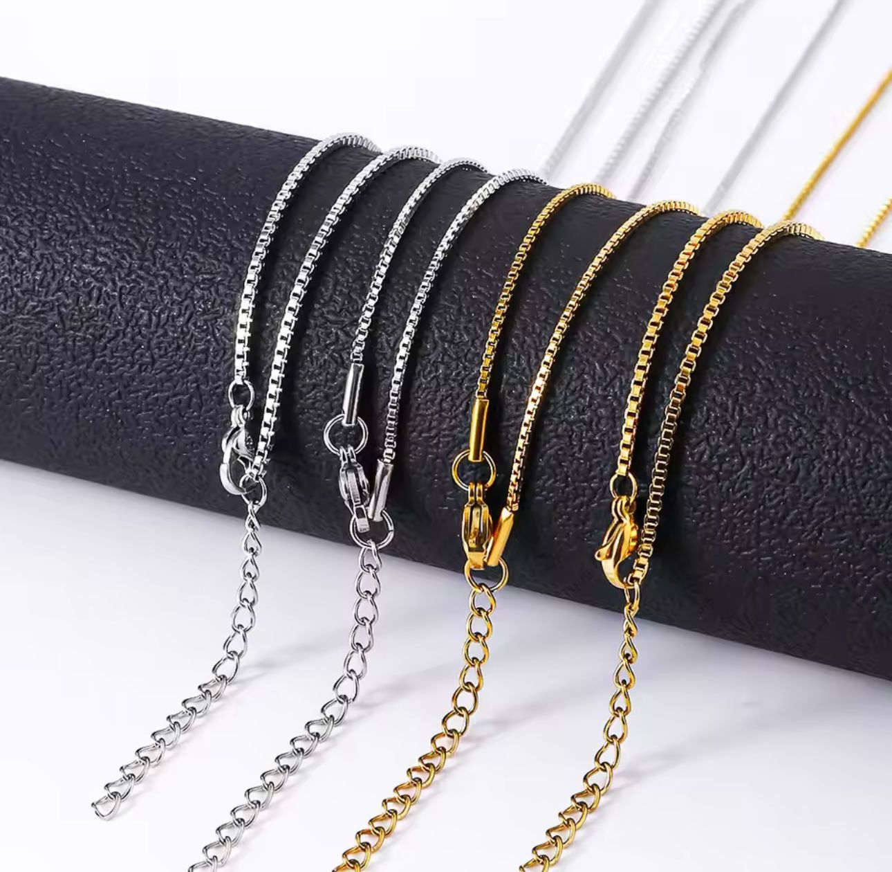 Stylish Chains to Match Any Outfit
